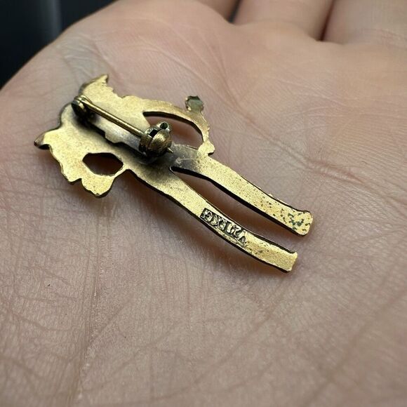 Vintage Levi’s Strauss & Co. Gold Filled Saddleman Cowboy Employee Pin - Picture 7 of 9